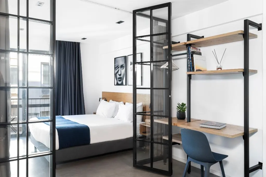 JUNIOR SUITE WITH BALCONY Room, PAME House, Athens