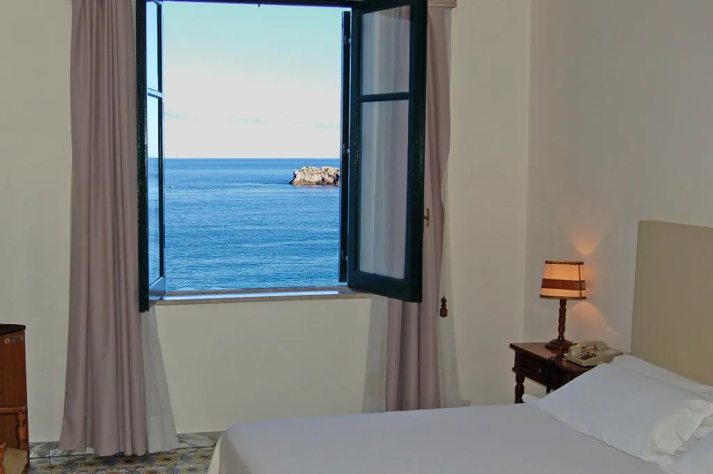 Double or Twin ECONOMY Room, Lido Mediterranee, Taormina