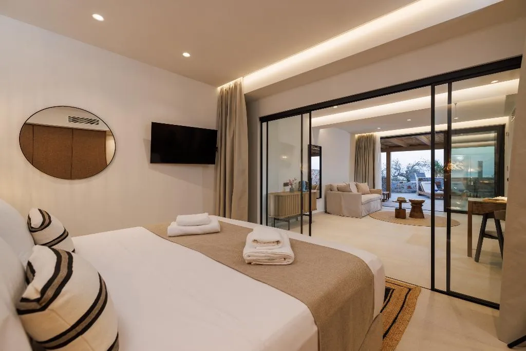 SUITE DELUXE GARDEN VIEW Room, Deos Luxury Suites, Crete