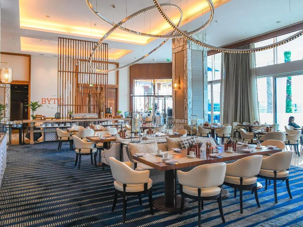 Restaurant, Grand Plaza Mövenpick Media City, Dubai