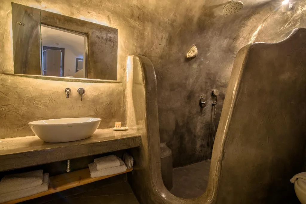 JUNIOR SUITE WITH VIEWS Room, On The Cliff, Santorini