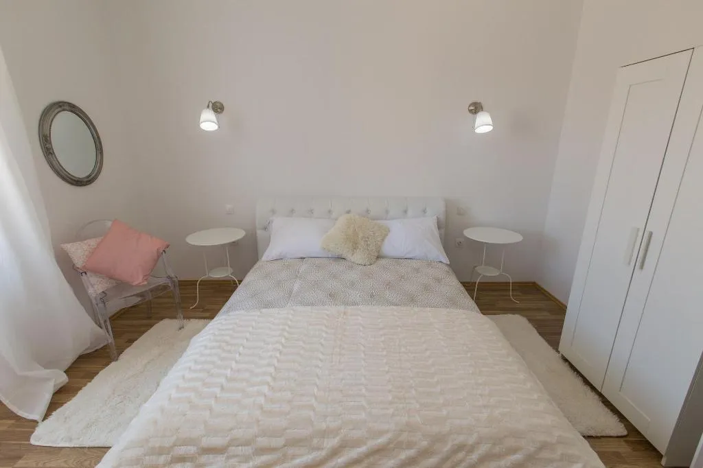 Room, Captain Emo City Apartments, Istria