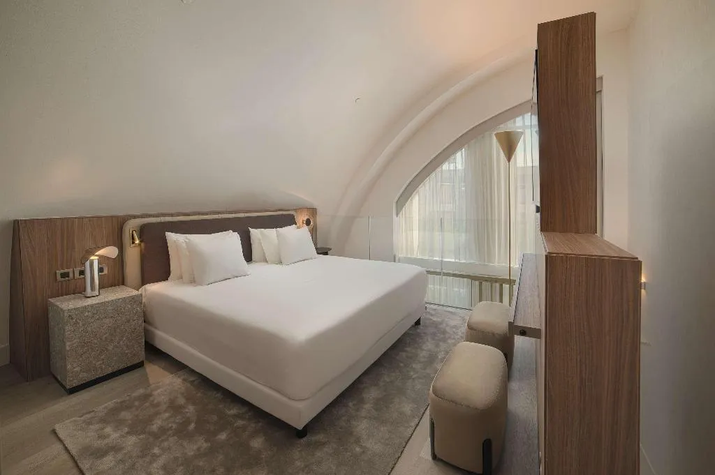Room, NH Collection Milano CityLife, Milan