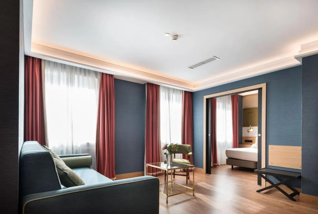 JUNIOR SUITE WITH DOUBLE BED Room, Principe Pio, Madrid