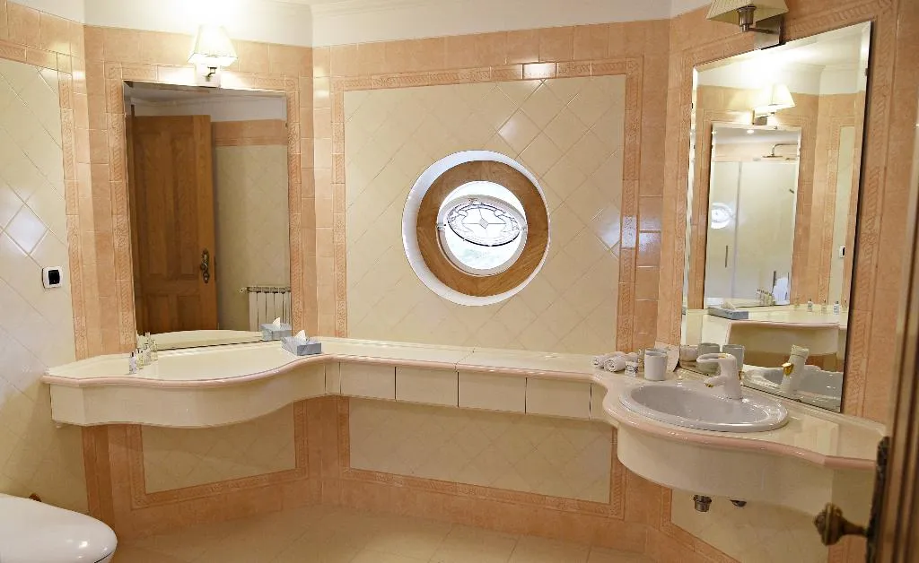 SUITE MOUNTAIN VIEW Room, Sintra Marmoris Palace, Lisbon