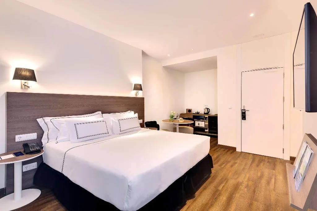 Double or Twin PREMIUM Room, Melia Madrid Serrano, Madrid