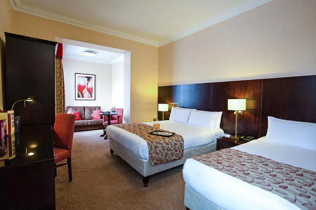 TRIPLE EXECUTIVE Room, Sheldon Park Hotel & Leisure Centre, Dublin