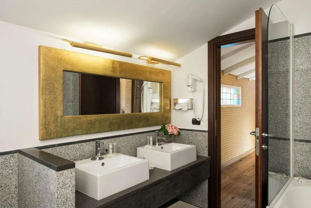 Room, Atlante Garden, Rome