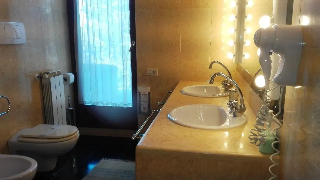 Room, Relais La Canfora, Rome