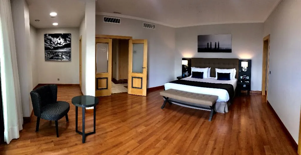 JUNIOR SUITE STANDARD Room, Eurostars Madrid Foro, Madrid