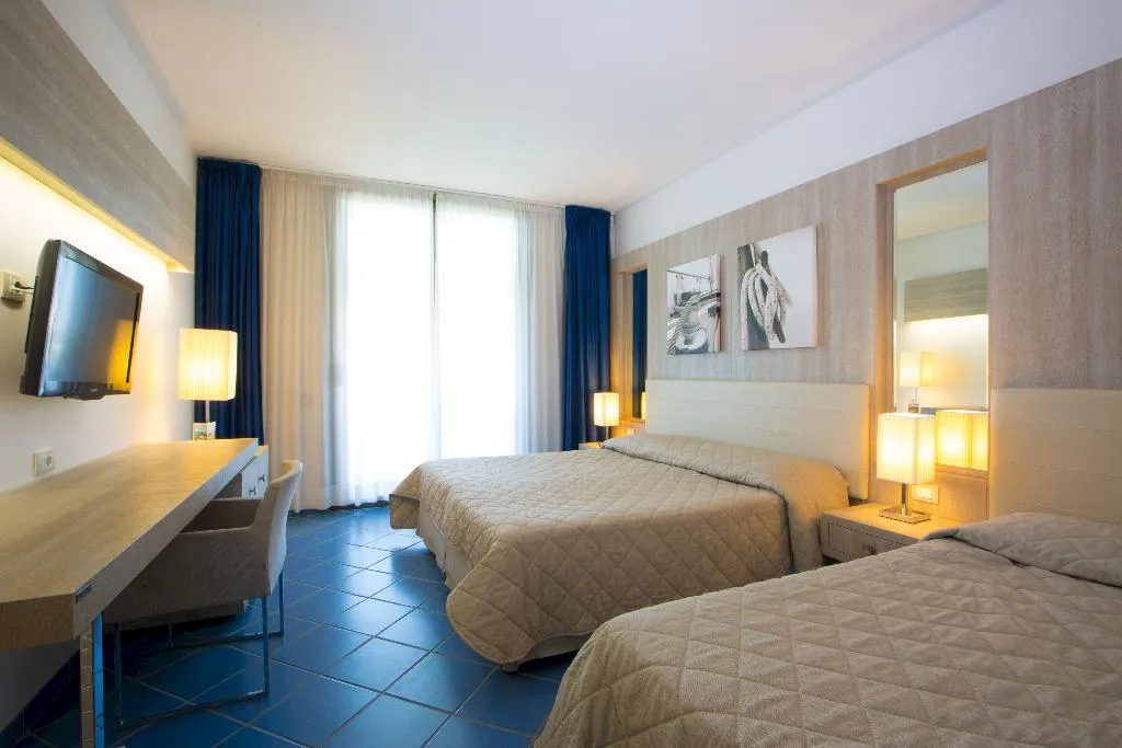 TRIPLE SUPERIOR SEA VIEW Room, MClub Lipari, Catania