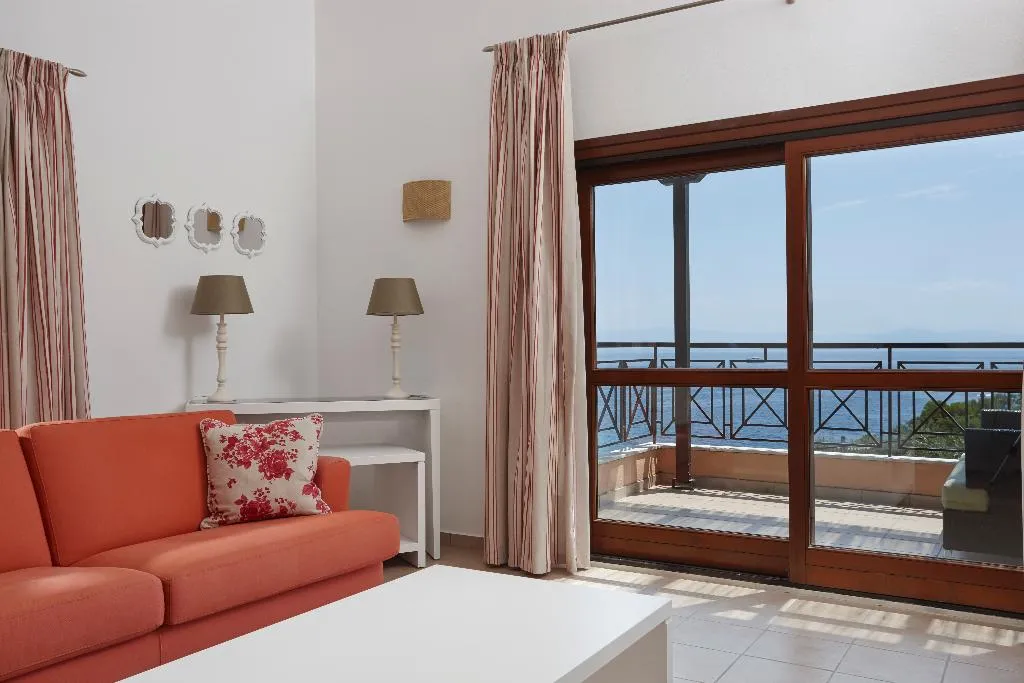 VILLA FOUR BEDROOMS Room, Anassa Mare Villas & Residences by GHH, Corfu