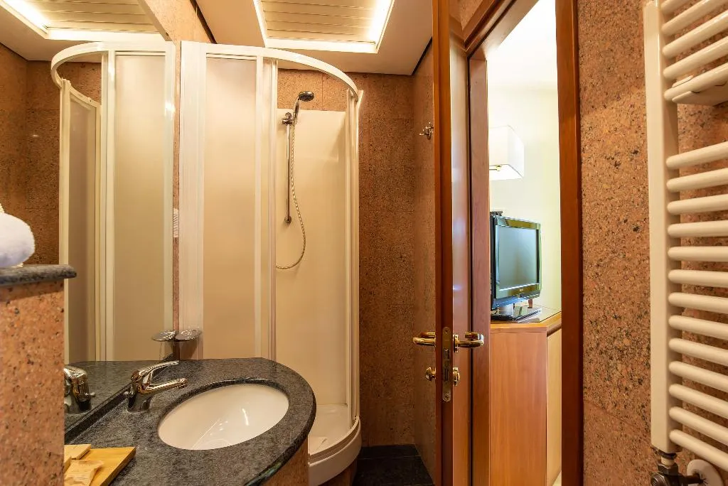 SINGLE STANDARD Room, La Giocca Hotel, Rome