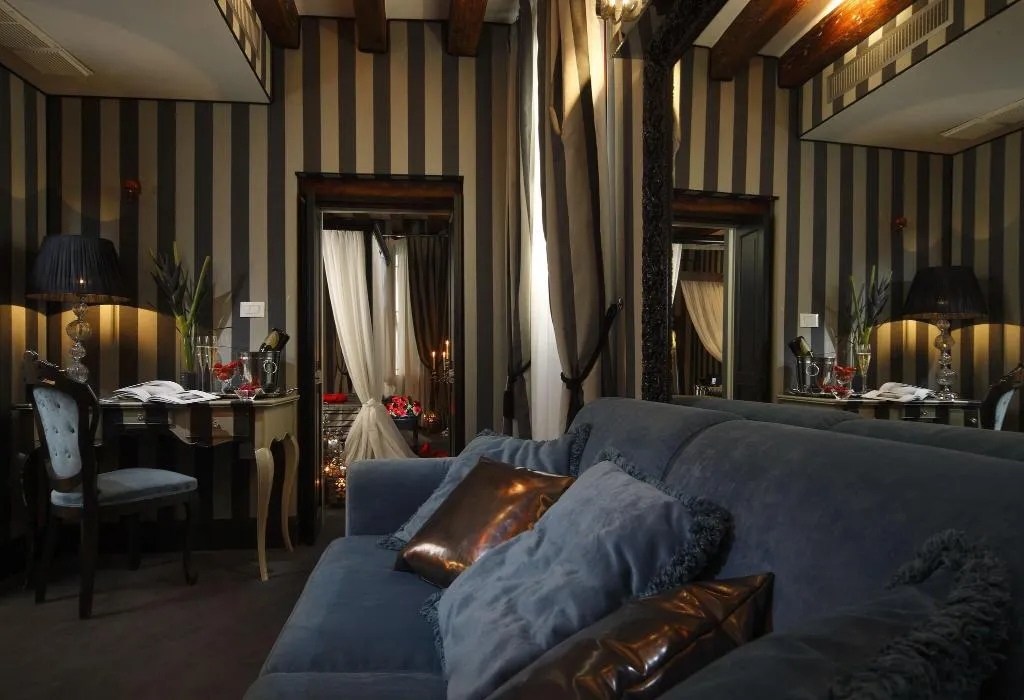 DOUBLE DELUXE CITY VIEW Room, AD Place Venice, Venice