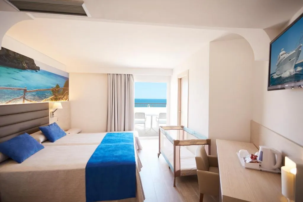 Double or Twin SUPERIOR SEA VIEW Room, Invisa Hotel Cala Verde, Ibiza