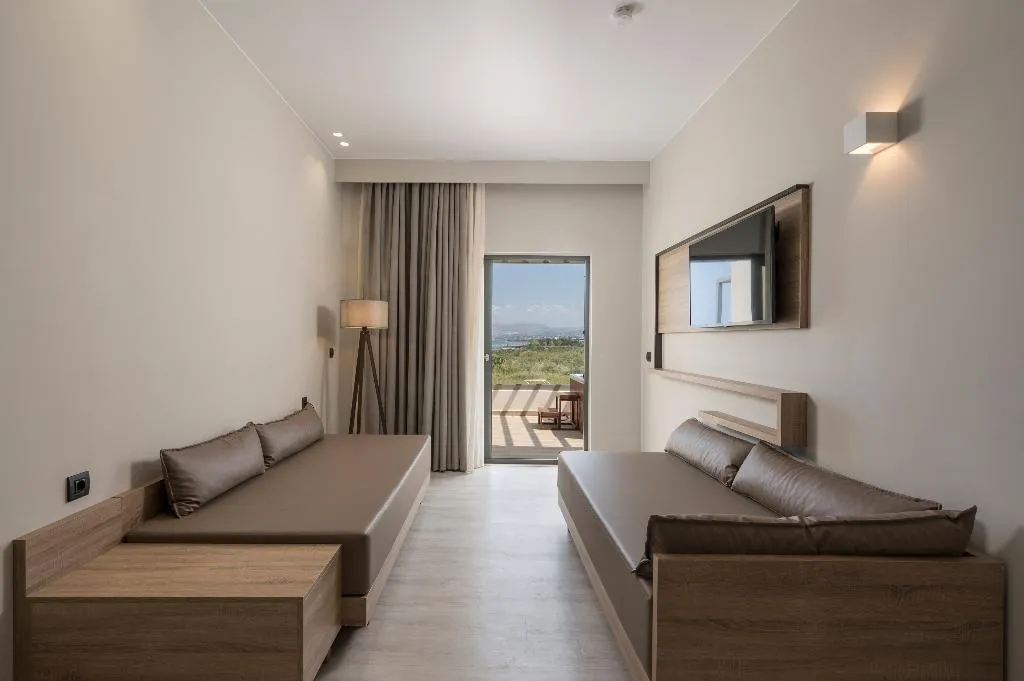 SUITE WITH JACUZZI Room, Mare Village Hotel, Crete