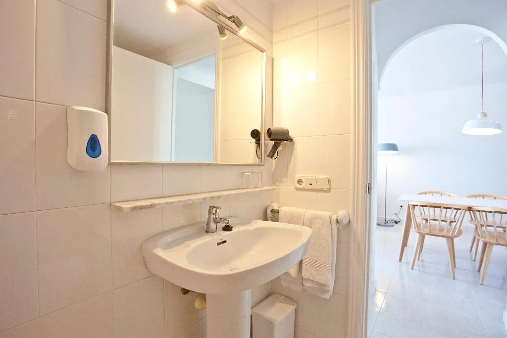 APARTMENT TWO BEDROOMS Room, Seth Isla Paraiso, Menorca