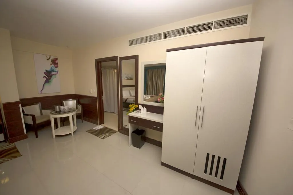 FAMILY ROOM CAPACITY 4 Room, Mariana Hotel, Dubai
