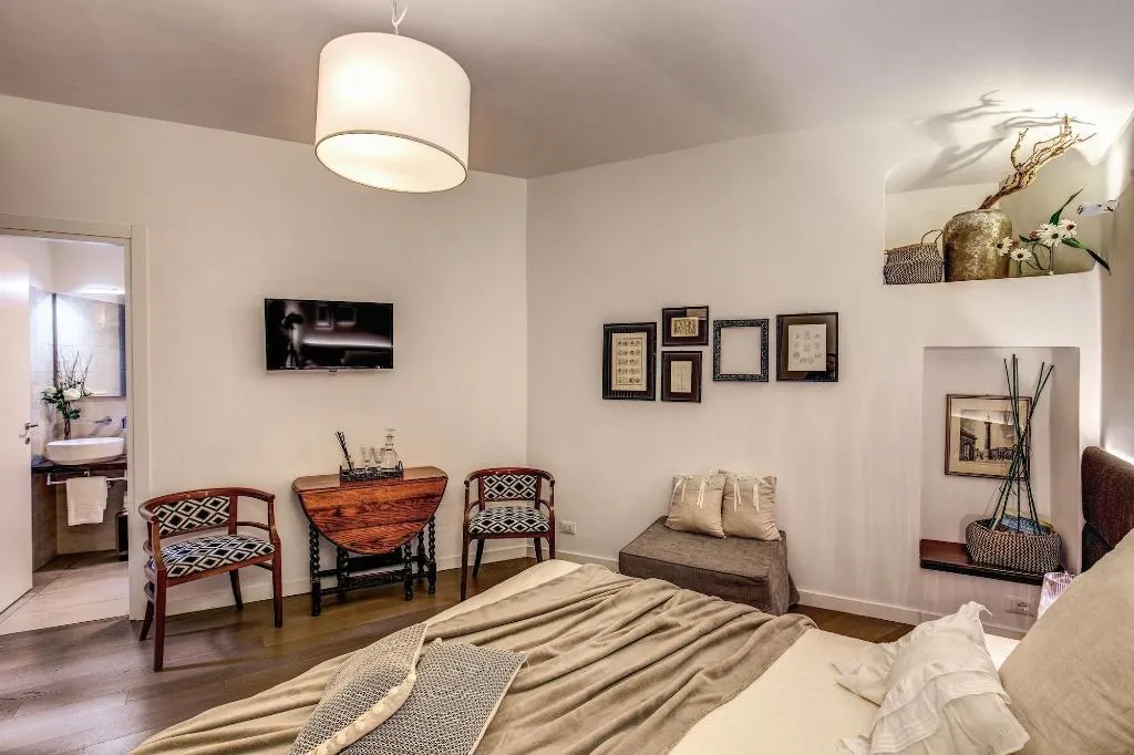 Room, Approdo Ripetta, Rome