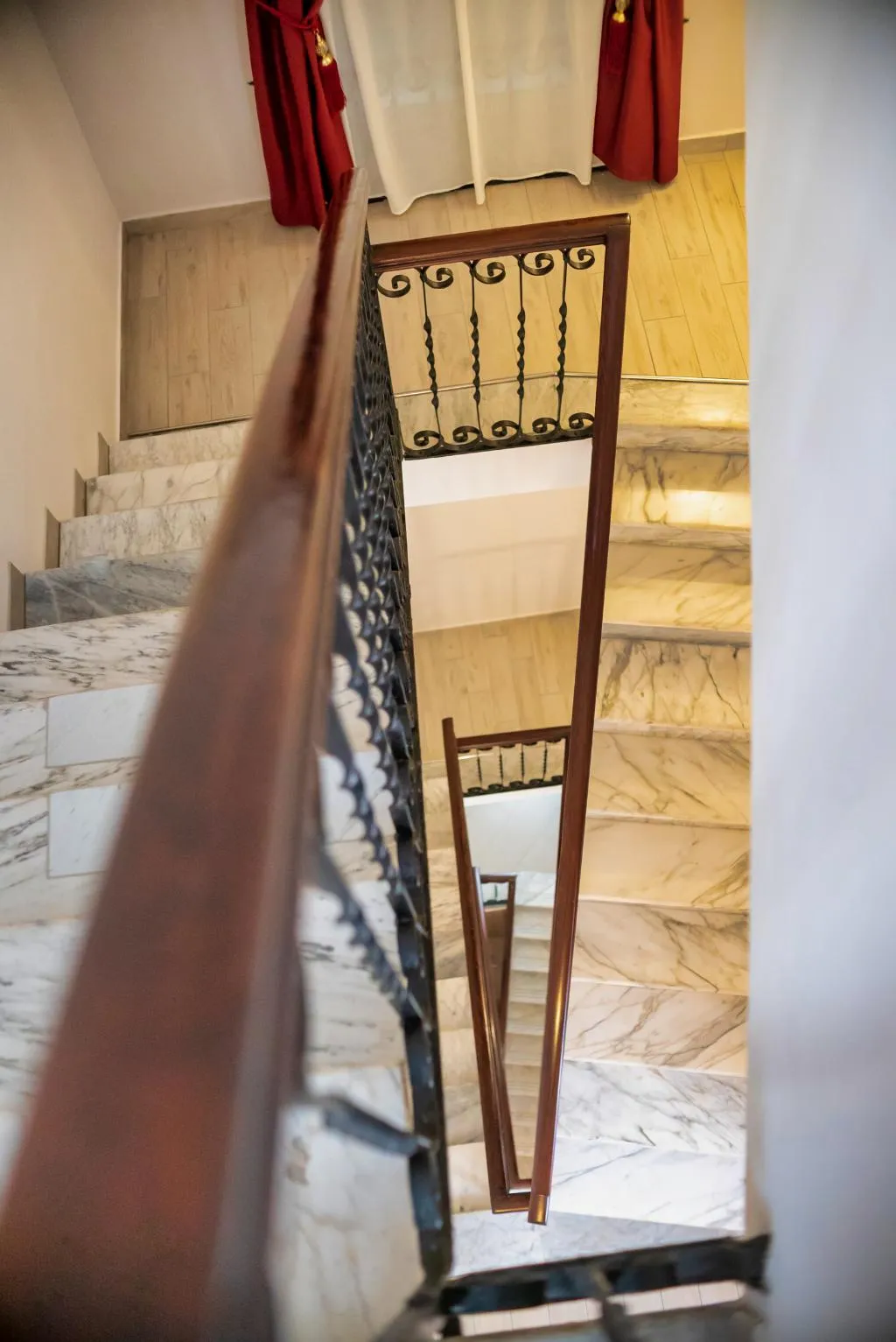 Lobby, Hotel Balilla, Naples