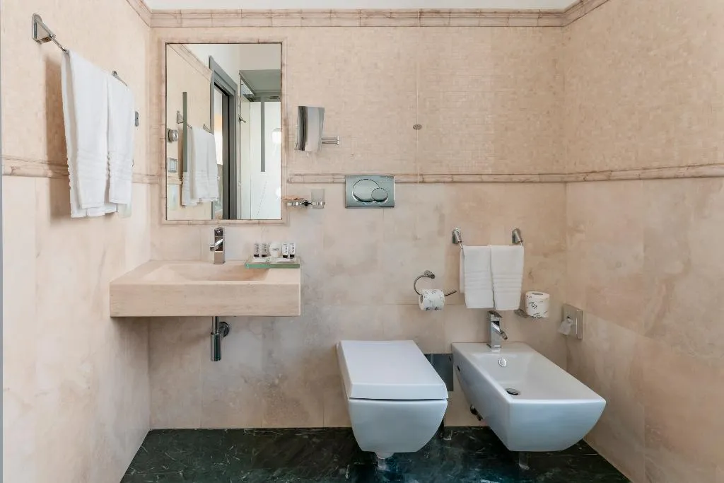 DOUBLE DELUXE Room, Hotel Trecento, Rome