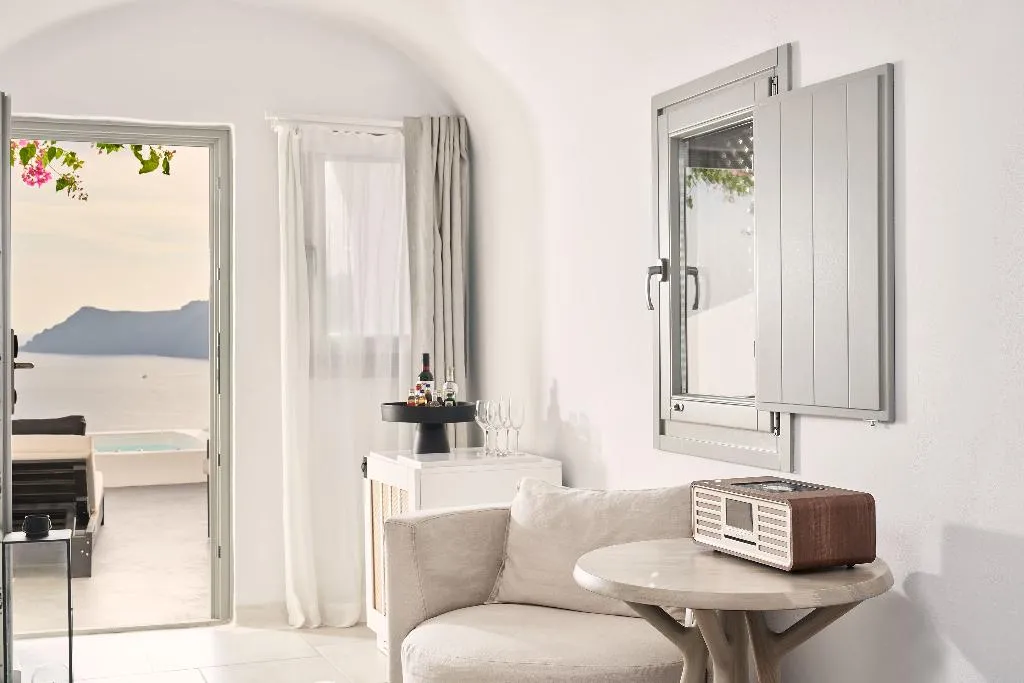 SUITE HONEYMOON Room, Charisma Suites, Santorini
