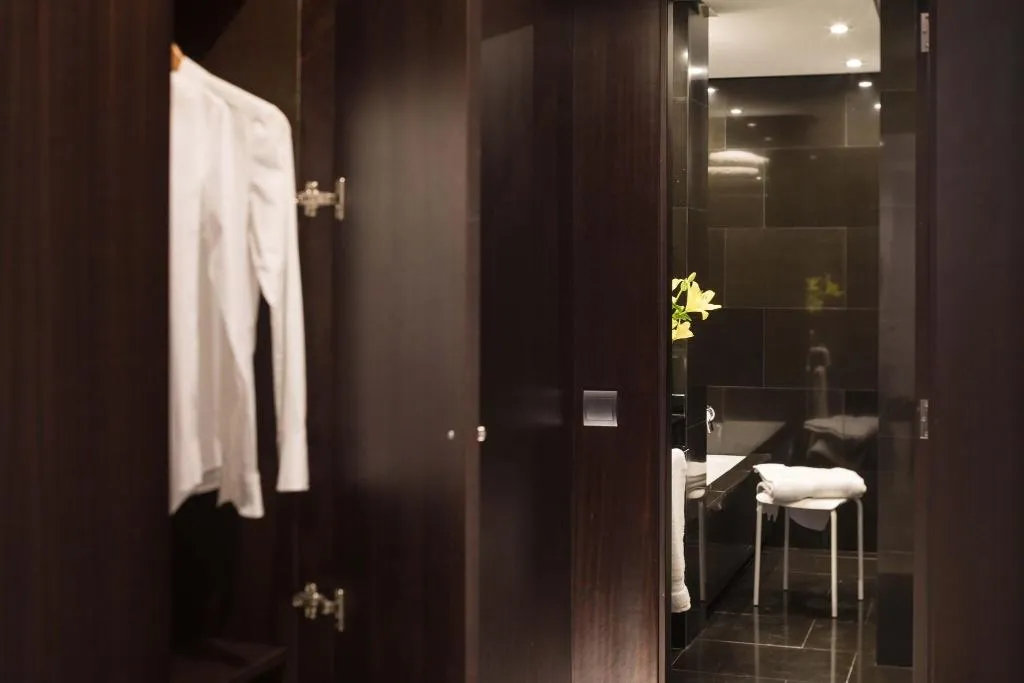 JUNIOR SUITE QUEEN SIZE BED Room, Rey Alfonso X, Seville