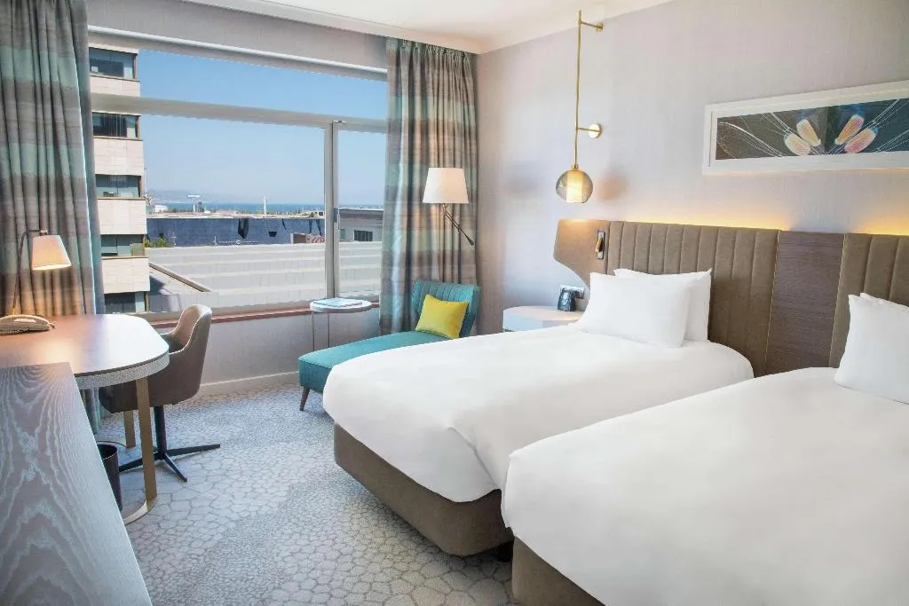 TWIN GUEST ROOM Room, Hilton Diagonal Mar Barcelona, Barcelona