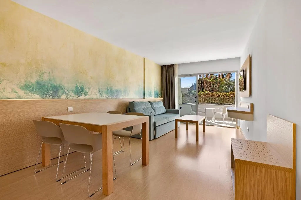 APARTMENT CAPACITY 4 Room, Fontanellas Playa, Majorca