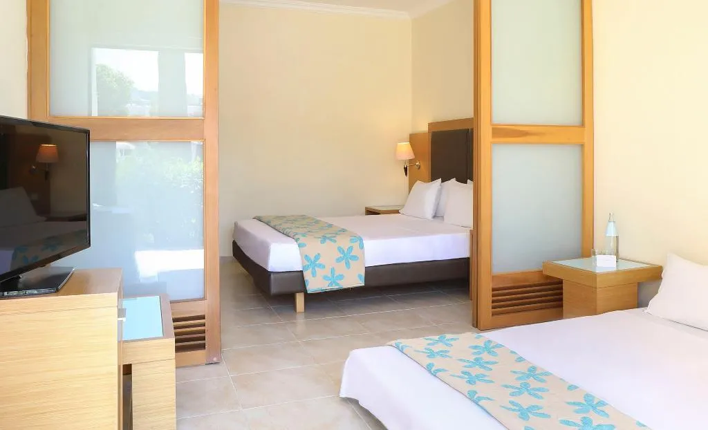 FAMILY ROOM SEA VIEW Room, Sol Cosmopolitan Rhodes, Rhodes