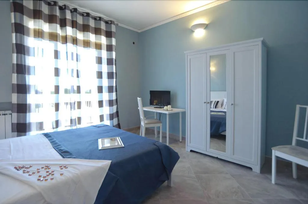 Room, B&B Colletemenite, Catania
