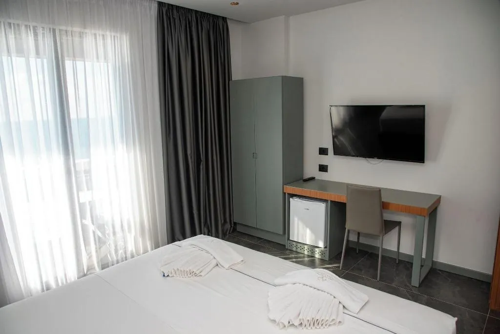 Room, Adria Palace Hotel, Durres