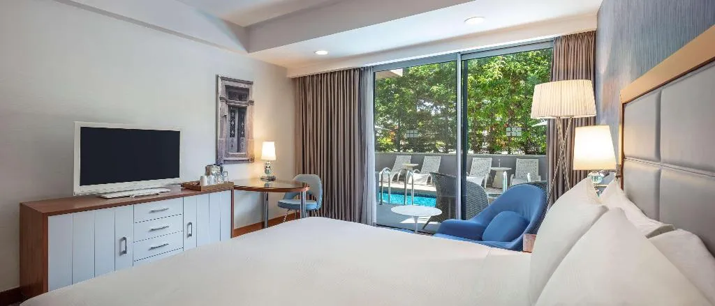 DOUBLE DELUXE KING BED Room, DoubleTree by Hilton Kusadasi, Izmir