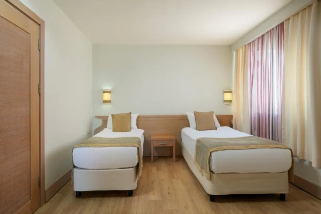 FAMILY ROOM LAND VIEW Room, Dobedan Beach Resort Comfort Ex Alva Donna, Antalya