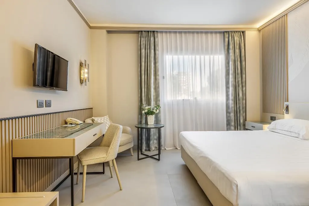 DOUBLE SINGLE USE CAPACITY 1 Room, Abacus Hotel, Milan