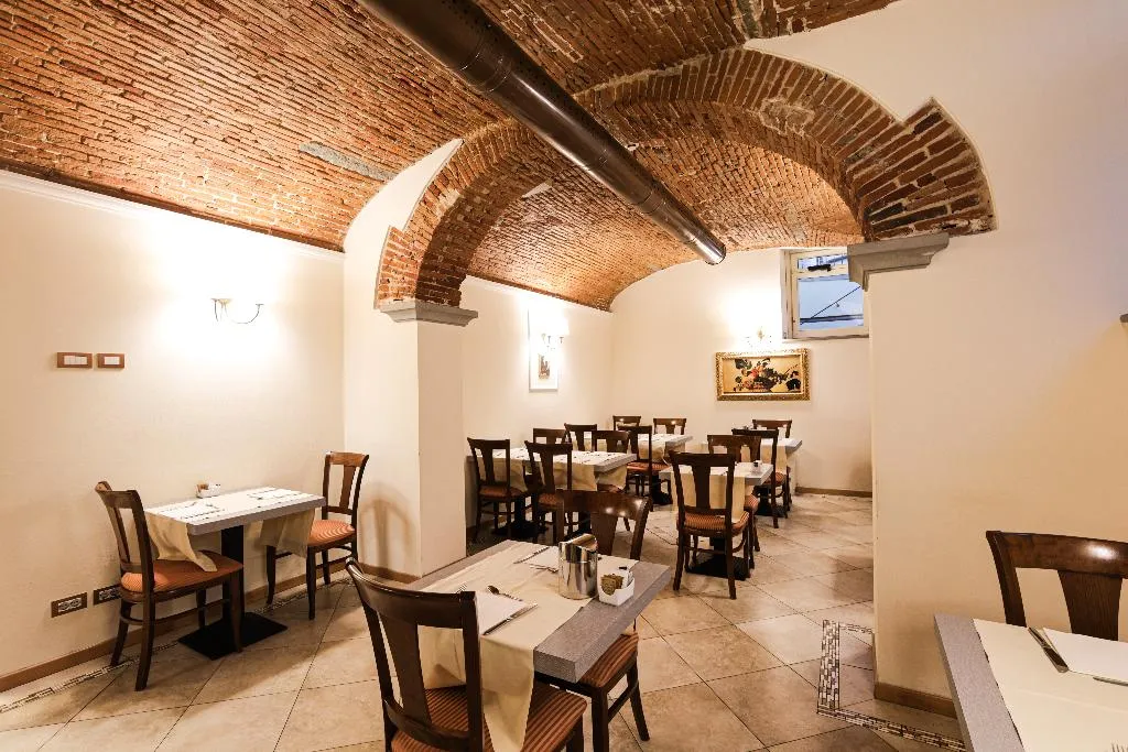 Restaurant, Embassy, Florence