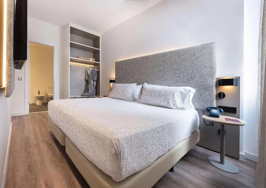 JUNIOR SUITE STANDARD Room, Innside Barcelona Aeropuerto, Barcelona