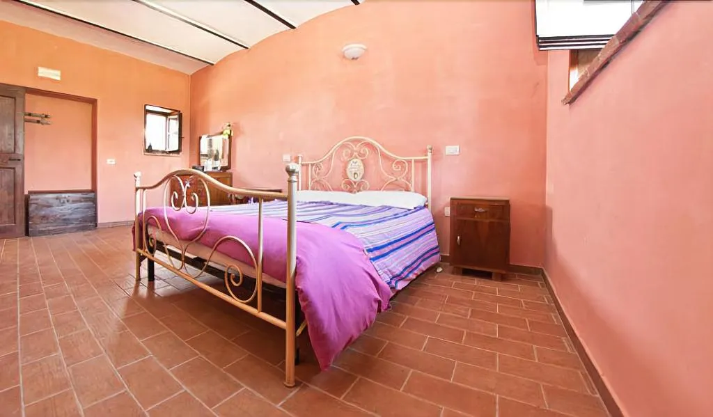Room, Perugia Farmhouse, Perugia
