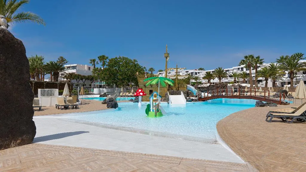 Pool, H10 Suites Lanzarote Gardens, Lanzarote