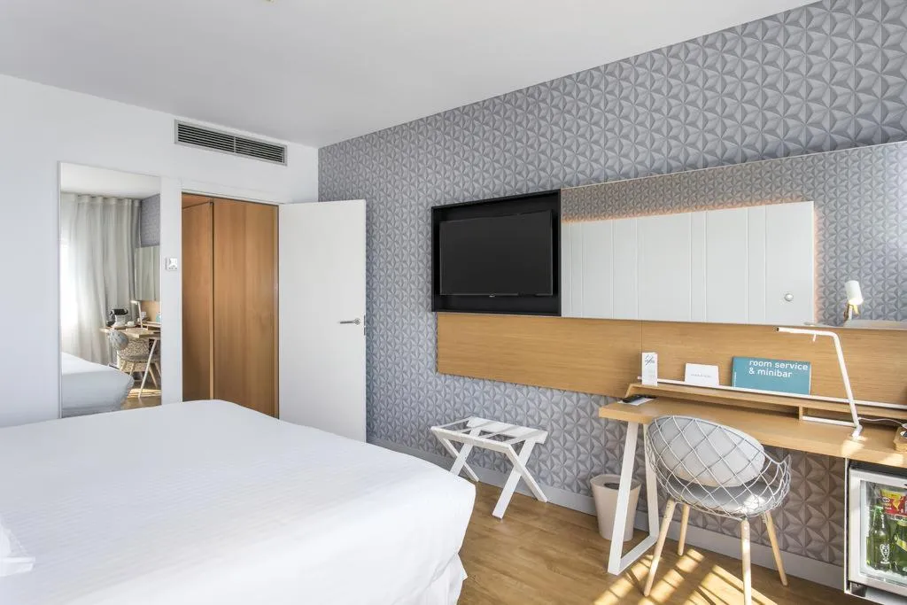 DOUBLE STANDARD Room, Occidental Atenea Mar, Barcelona