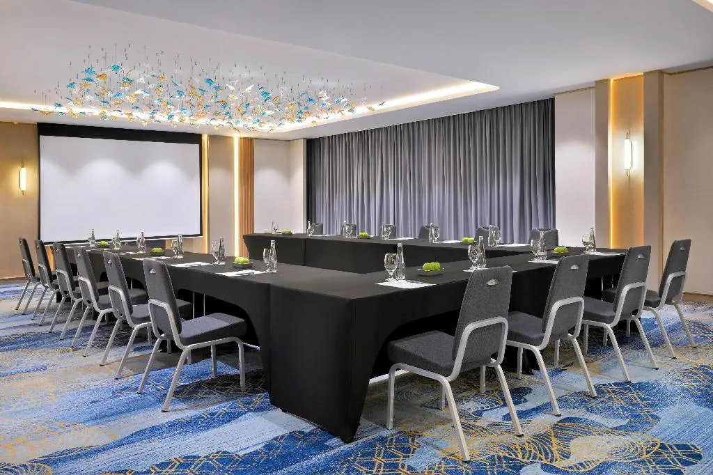 Conferences, Crowne Plaza Jumeirah, Dubai