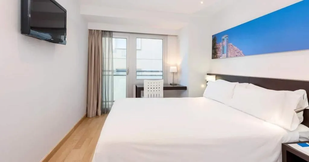 Room, Hotel Alicante Gran Sol Affiliated by Melia, Costa Blanca