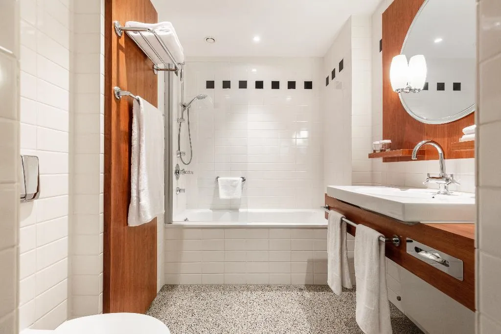 TWIN SUPERIOR Room, Hilton Amsterdam, Amsterdam