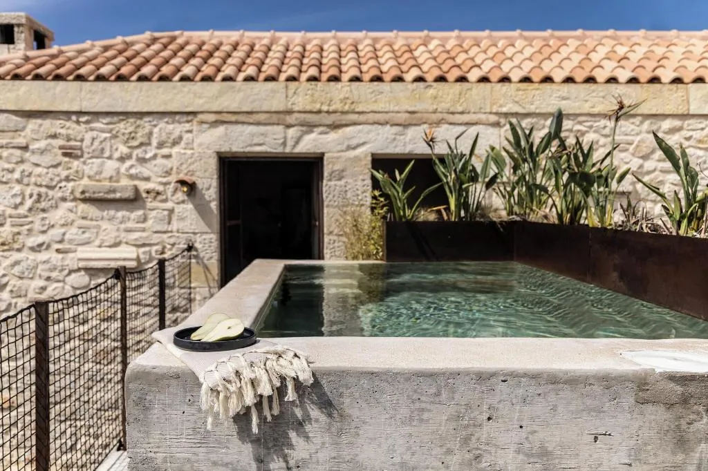 Room, Amalen Suites, Crete