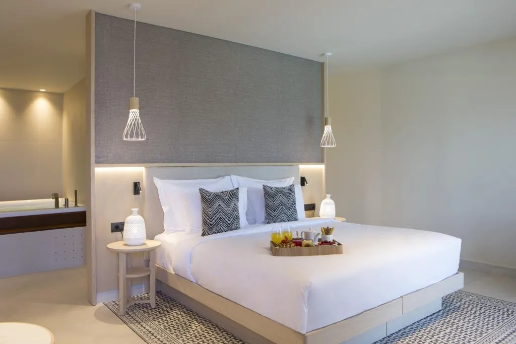 SUITE ONE BEDROOM Room, MERAVIA Leonardo Limited Edition, Halkidiki