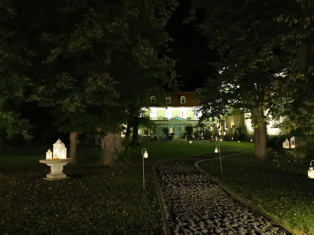 General view, Dwor Sierakow, Krakow