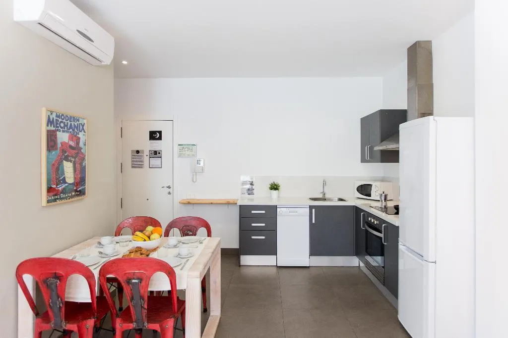 APARTMENT CAPACITY 3 ONE BEDROOM Room, Valencia Centre Torres de Quart, Valencia