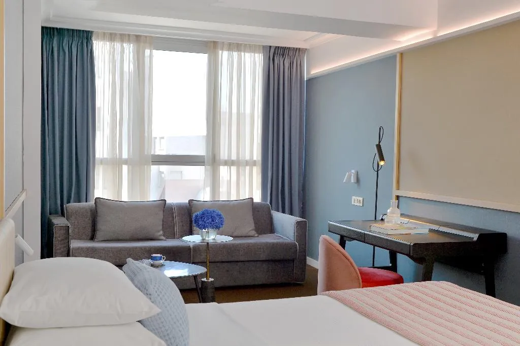 JUNIOR SUITE STANDARD Room, Airotel Alexandros, Athens