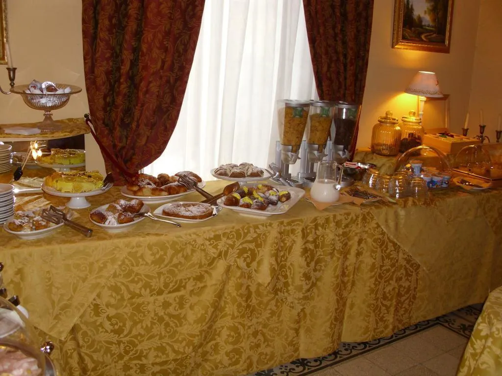 General view, Hotel Del Centro, Palermo