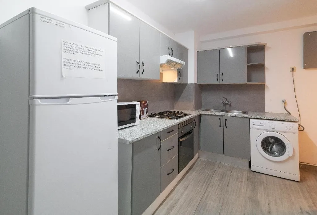 APARTMENT THREE BEDROOMS TWO BATHROOMS Room, Apartamentos Maja Beach, Costa Blanca